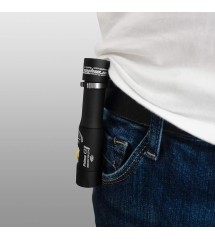 ArmyTek Prime C2 Magnet USB White LED Torcia tascabile con clip per cintura